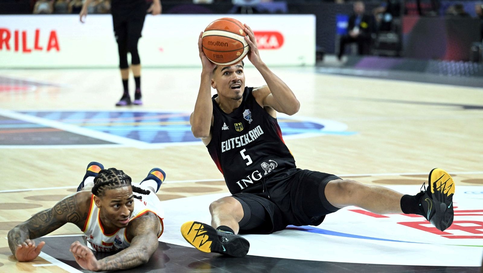 almanyanin kocu eurobasketin yarisinda gorevini birakti fiziksel olarka hazir degilim LtYBSy9d