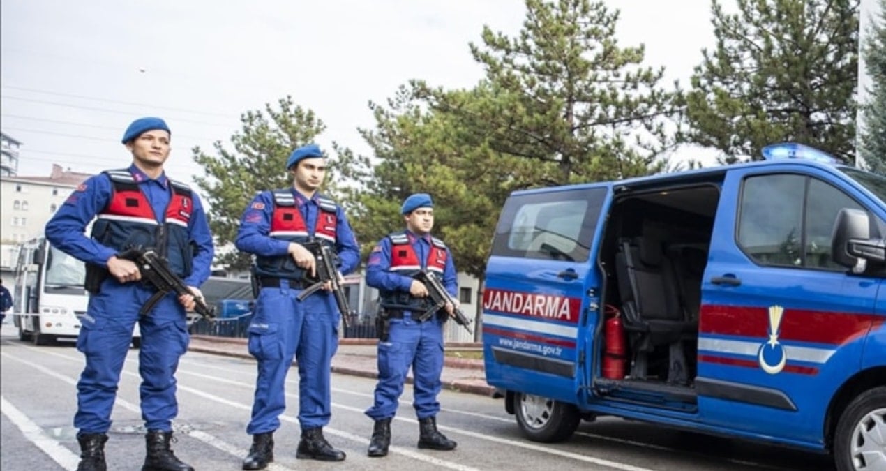 jandarmanin adinin degismesi icin dilekce verdiler XlNPkh8a