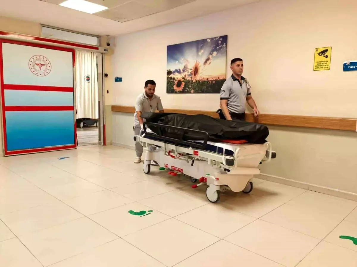 bursada misir uyruklu adam arkadaslari tarafindan hareket halinde bulundu hayatini kaybetti j2l5jQLE.jpg