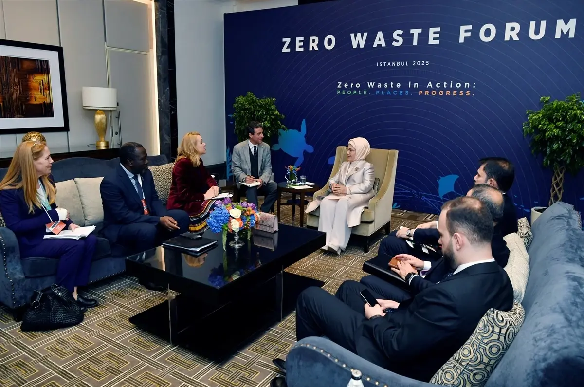 emine erdogan unece icra sekreteri tatiana molcean ile gorustu adnCsX2I.jpg