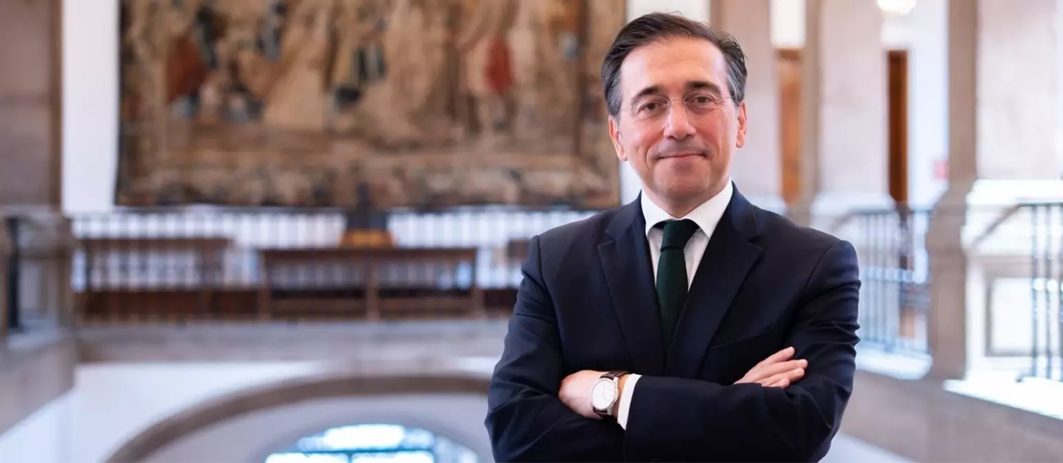 ispanyol aktivistlerin ayrilisi Le5PQM7v