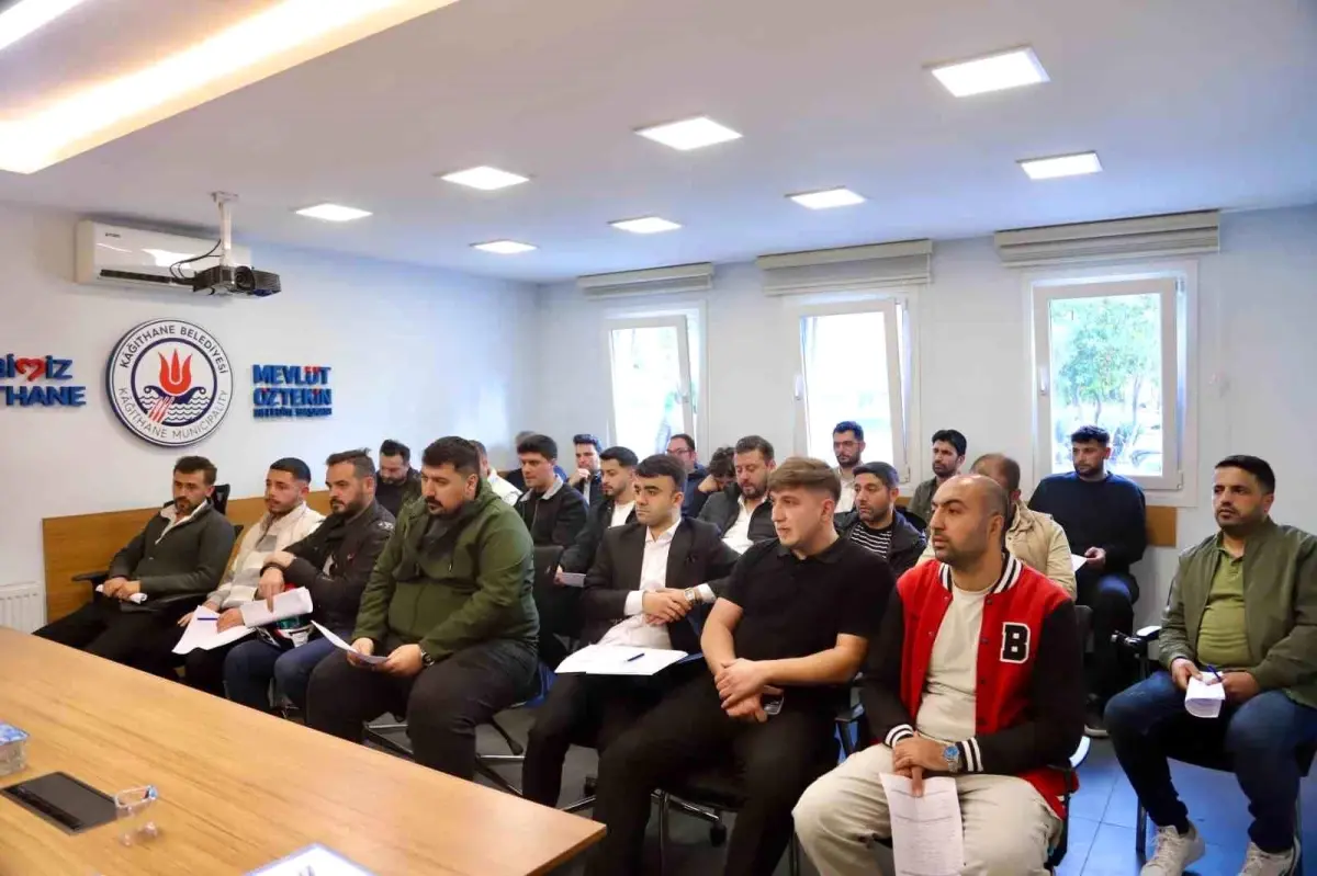 kagithane belediyesinin istihdam hizmet noktasi ile vatandaslara yeni is firsatlari 9TWEAMIj.jpg