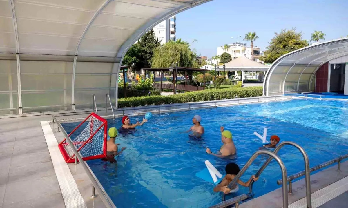 mersin buyuksehir belediyesinden ozel gereksinimli bireylere yaz yuzme kursu 9cGbyAKU