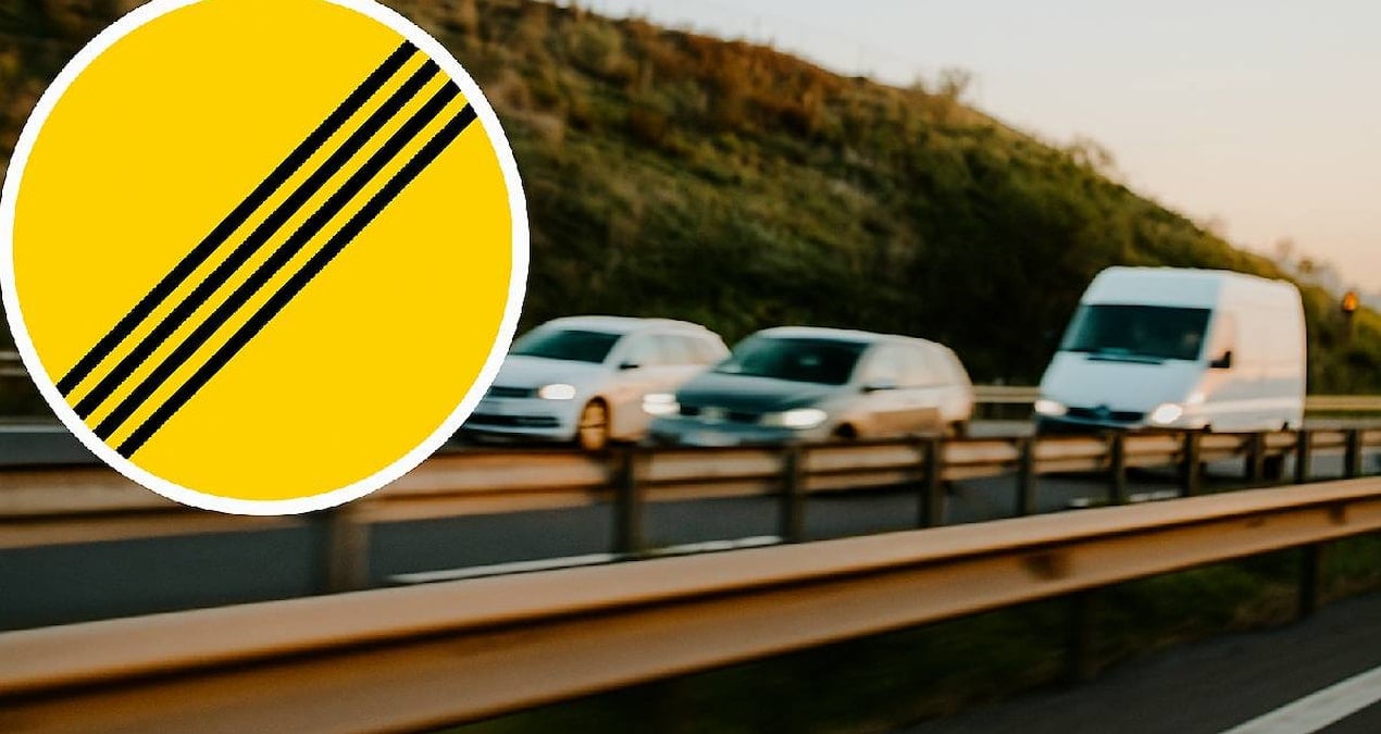 4 cizgili sari trafik levhasi suruculeri meraklandirdi iste anlami bRUckfV6.jpg