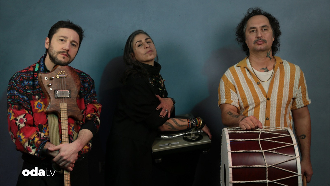 hakan vreskala ipek ipekcioglu ve deniz mahir kartaldan yeni tekli heybenin JSeARddc.jpg