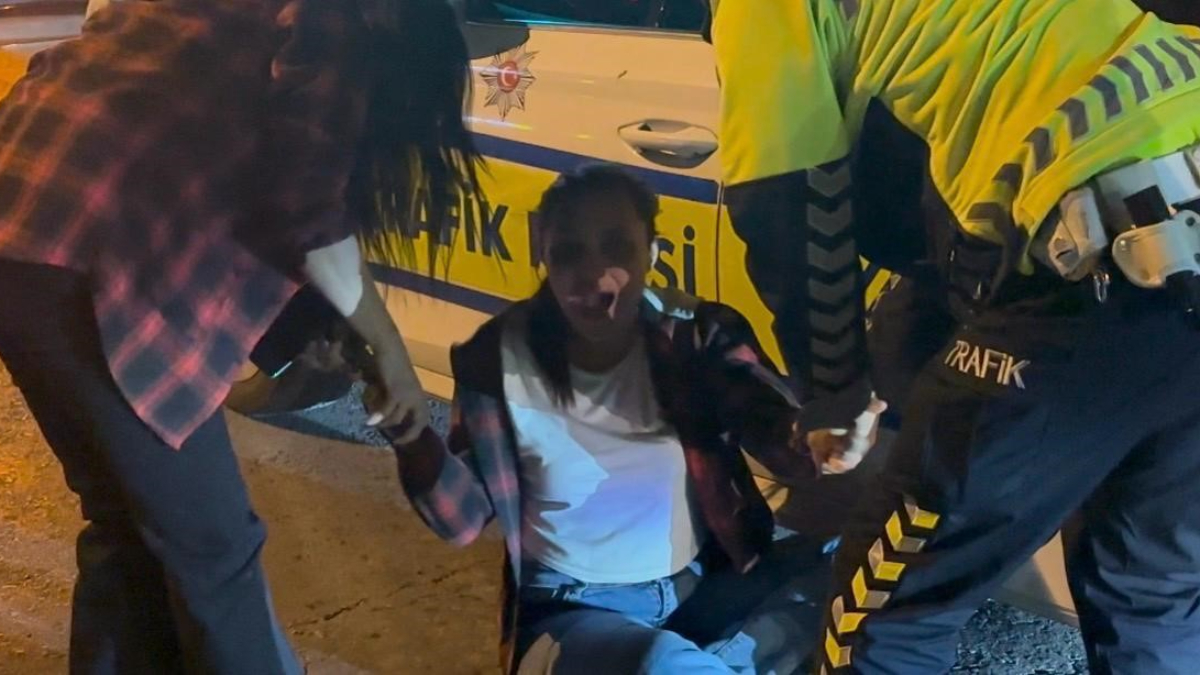 kayseride polisin alkollu yolcuyla imtihani kamerada X9CKnkLm.jpg