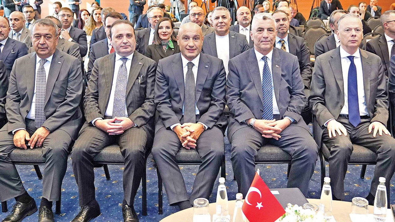 otomotivin liderliginde ekim ihracati 24 milyar dolar AyWE1kf8.jpg